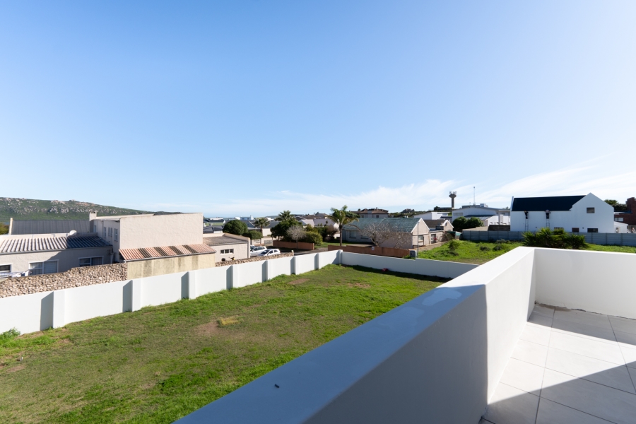 5 Bedroom Property for Sale in Myburgh Park Western Cape